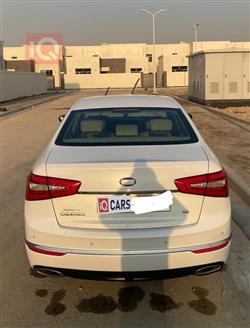 كيا كادينزا